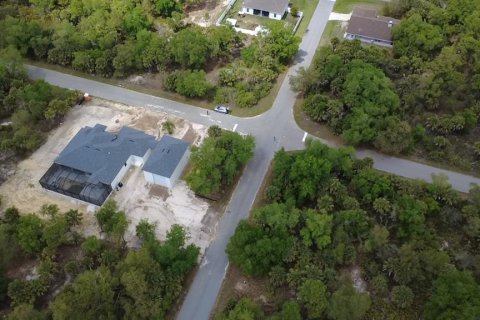 Land in Port Charlotte, Florida № 2202946 - photo 3
