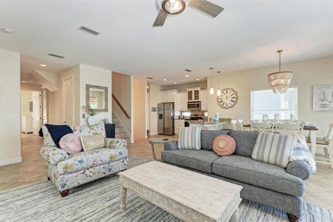 Villa ou maison à vendre à Holmes Beach, Floride: 5 chambres, 244.89 m2 № 2231038 - photo 10