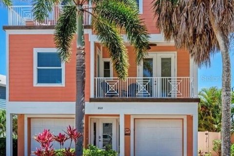 Villa ou maison à vendre à Holmes Beach, Floride: 5 chambres, 244.89 m2 № 2231038 - photo 2