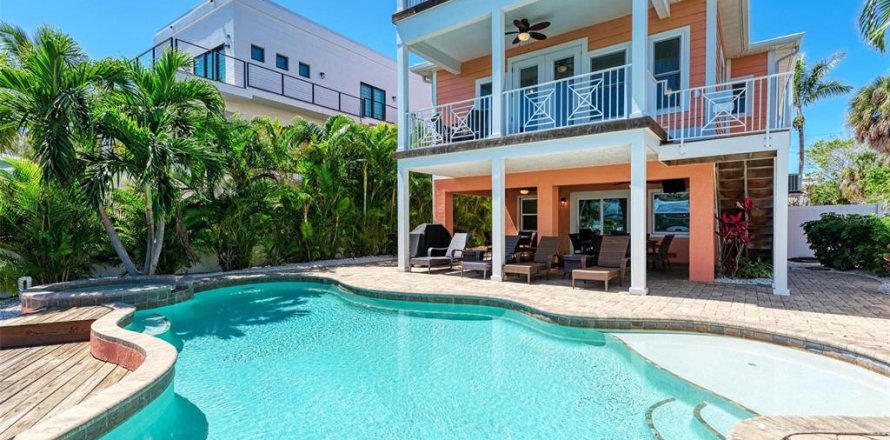 Villa ou maison à Holmes Beach, Floride 5 chambres, 244.89 m2 № 2231038