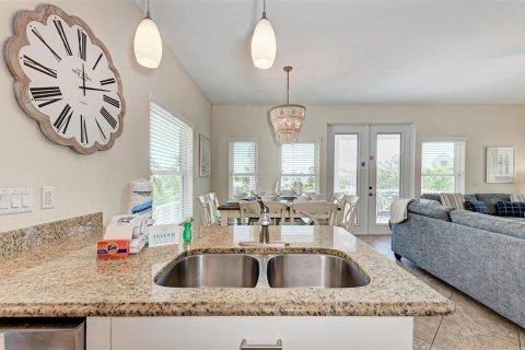 Villa ou maison à vendre à Holmes Beach, Floride: 5 chambres, 244.89 m2 № 2231038 - photo 20