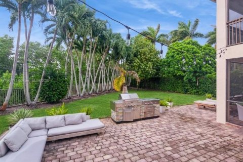 House in Cutler Bay, Florida 5 bedrooms, 323.21 sq.m. № 1955154 - photo 24