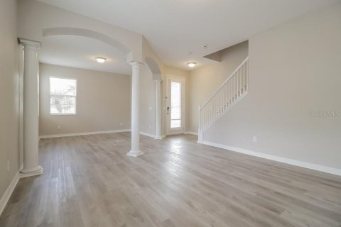 Villa ou maison à louer à Orlando, Floride: 4 chambres, 225.01 m2 № 2406982 - photo 9
