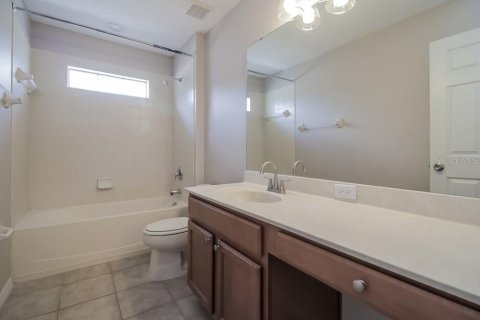 Villa ou maison à louer à Orlando, Floride: 4 chambres, 225.01 m2 № 2406982 - photo 16