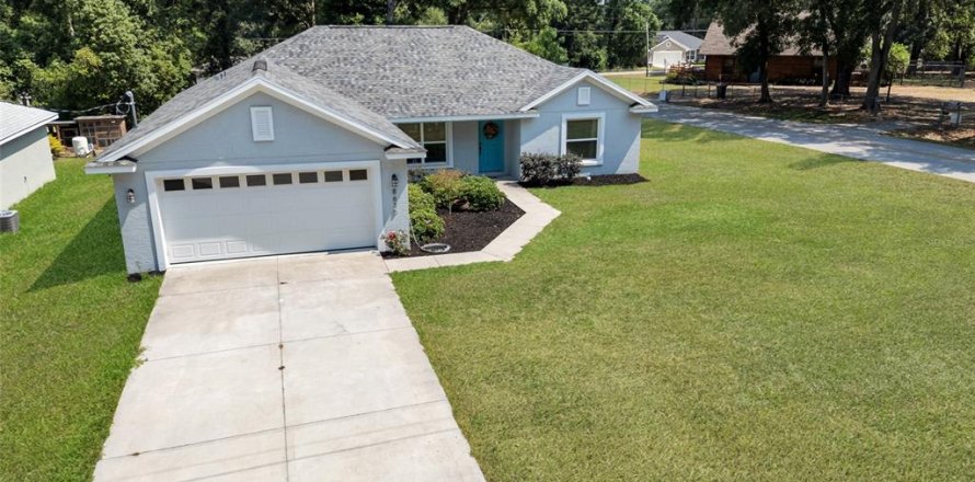 Casa en Summerfield, Florida 3 dormitorios, 162.95 m2 № 1676007