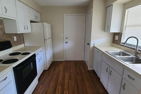 House in Spring Hill, Florida 2 bedrooms, 104.79 sq.m. № 1876275 - photo 7