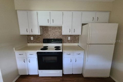 House in Spring Hill, Florida 2 bedrooms, 104.79 sq.m. № 1876275 - photo 8