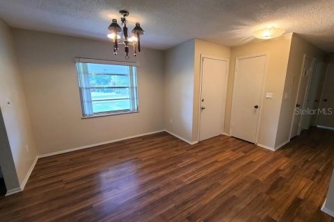 House in Spring Hill, Florida 2 bedrooms, 104.79 sq.m. № 1876275 - photo 6