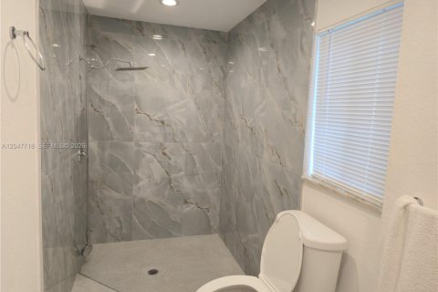 Villa ou maison à vendre à Lauderhill, Floride: 4 chambres, 209.59 m2 № 2283249 - photo 14