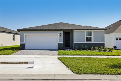 Casa en Lady Lake, Florida 4 dormitorios, 184.69 m2 № 2096766