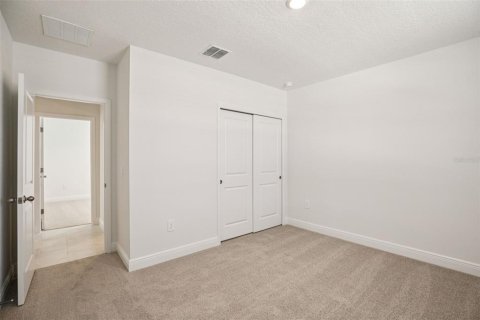House in Lady Lake, Florida 4 bedrooms, 184.69 sq.m. № 2096766 - photo 19