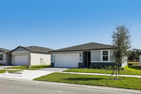 House in Lady Lake, Florida 4 bedrooms, 184.69 sq.m. № 2096766 - photo 2