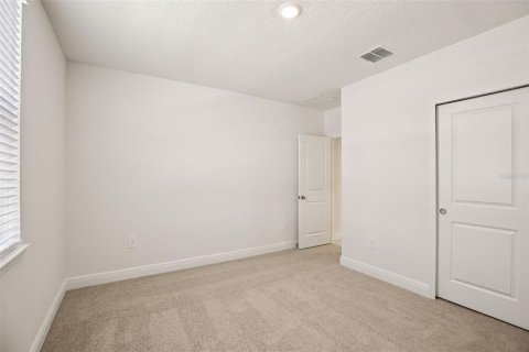 House in Lady Lake, Florida 4 bedrooms, 184.69 sq.m. № 2096766 - photo 20