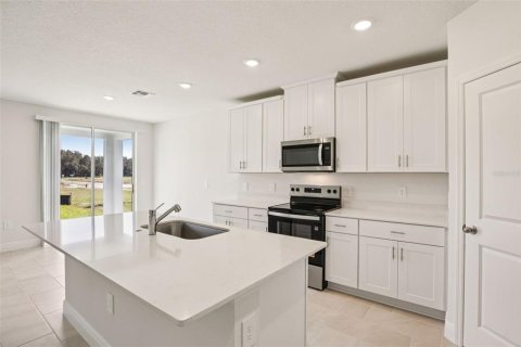 House in Lady Lake, Florida 4 bedrooms, 184.69 sq.m. № 2096766 - photo 17