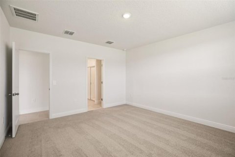 House in Lady Lake, Florida 4 bedrooms, 184.69 sq.m. № 2096766 - photo 29