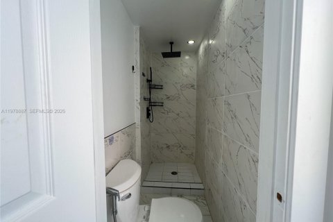 Купить виллу или дом в Майами, Флорида 3 спальни, 89.74м2, № 2049684 - фото 17
