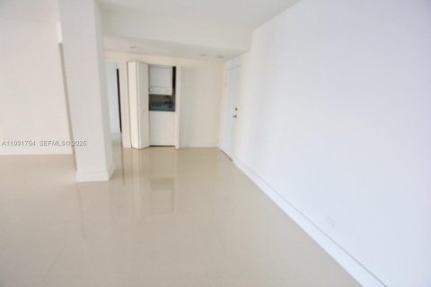 Снять в аренду кондоминиум в Майами, Флорида 3 спальни, 158.21м2, № 1991356 - фото 11