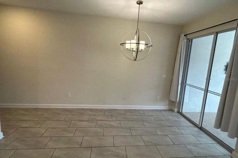 Adosado en alquiler en Kissimmee, Florida, 4 dormitorios, 177.81 m2 № 1919337 - foto 4