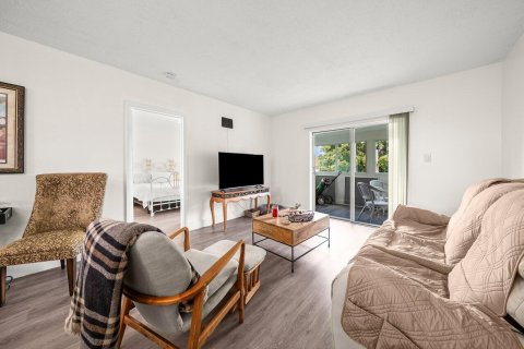 Copropriété à vendre à Boynton Beach, Floride: 2 chambres, 67.73 m2 № 2242114 - photo 9