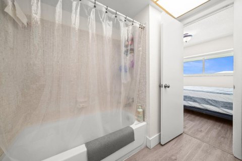 Copropriété à vendre à Boynton Beach, Floride: 2 chambres, 67.73 m2 № 2242114 - photo 18