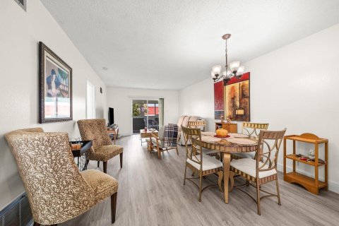 Copropriété à vendre à Boynton Beach, Floride: 2 chambres, 67.73 m2 № 2242114 - photo 4