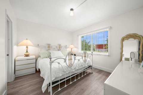 Copropriété à vendre à Boynton Beach, Floride: 2 chambres, 67.73 m2 № 2242114 - photo 13