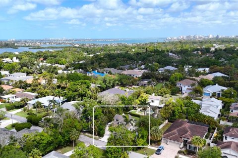 Casa en venta en Sarasota, Florida, 3 dormitorios, 136.47 m2 № 2150622 - foto 2