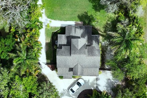Casa en venta en Sarasota, Florida, 3 dormitorios, 136.47 m2 № 2150622 - foto 3