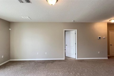 Casa en alquiler en Haines City, Florida, 4 dormitorios, 139.45 m2 № 1912918 - foto 21