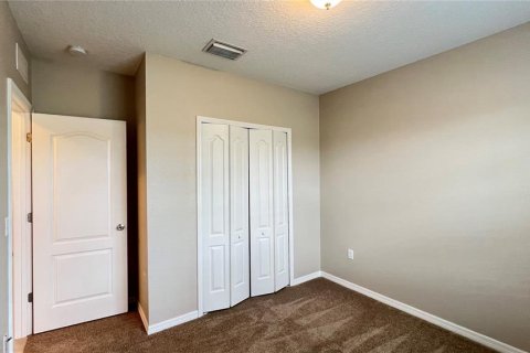 Casa en alquiler en Haines City, Florida, 4 dormitorios, 139.45 m2 № 1912918 - foto 8