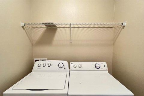 Casa en alquiler en Haines City, Florida, 4 dormitorios, 139.45 m2 № 1912918 - foto 17