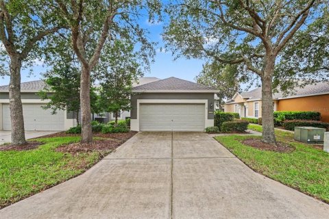 House in Hudson, Florida 2 bedrooms, 141.58 sq.m. № 2196282