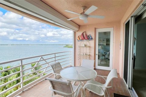 Copropriété à louer à Saint Petersburg, Floride: 2 chambres, 140.84 m2 № 1747378 - photo 12
