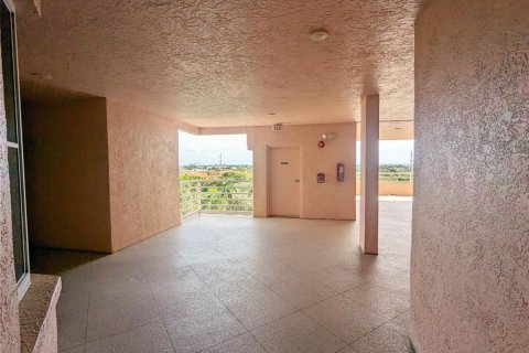 Copropriété à louer à Saint Petersburg, Floride: 2 chambres, 140.84 m2 № 1747378 - photo 14