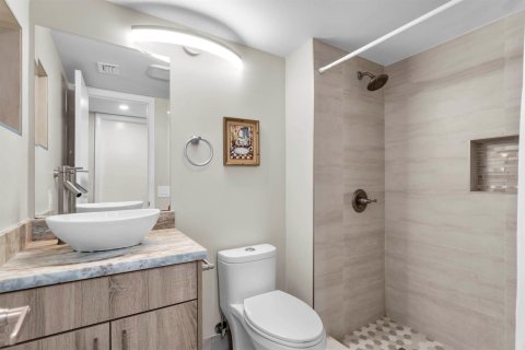 Condo in Davie, Florida, 2 bedrooms № 2246555 - photo 20