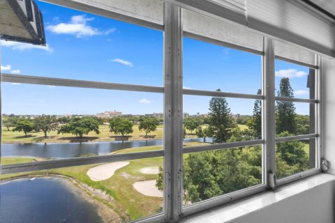 Condo in Davie, Florida, 2 bedrooms № 2246555 - photo 14