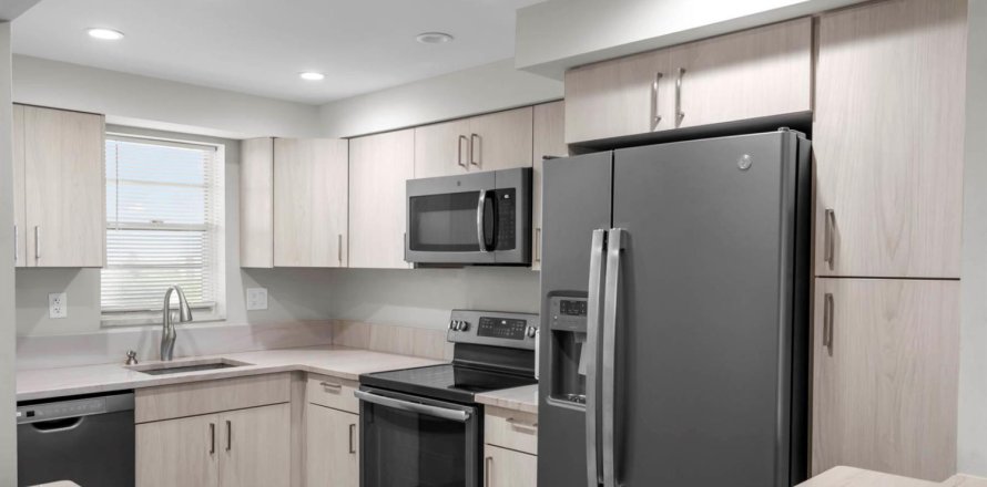 Condo in Davie, Florida, 2 bedrooms № 2246555