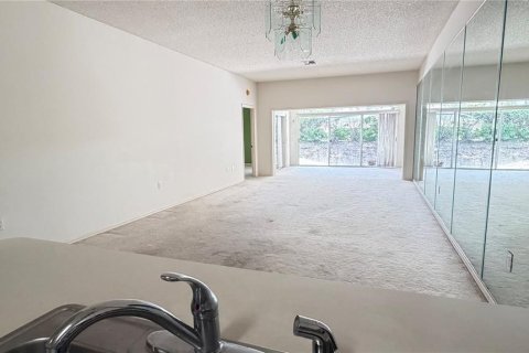 Casa en venta en Winter Haven, Florida, 3 dormitorios, 155.7 m2 № 2205468 - foto 3