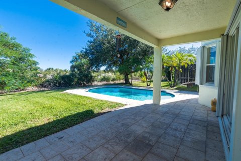 Casa en venta en Port St. Lucie, Florida, 5 dormitorios, 257.53 m2 № 2078377 - foto 29