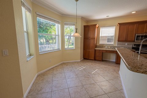 Casa en venta en Port St. Lucie, Florida, 5 dormitorios, 257.53 m2 № 2078377 - foto 10