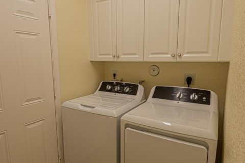 Casa en venta en Port St. Lucie, Florida, 5 dormitorios, 257.53 m2 № 2078377 - foto 27