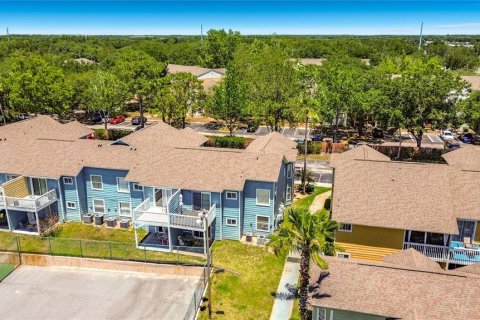 Condo in Kissimmee, Florida, 3 bedrooms  № 2103913 - photo 10