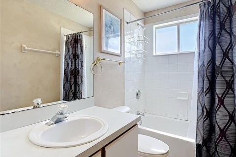 Condo in Kissimmee, Florida, 3 bedrooms  № 2103913 - photo 24