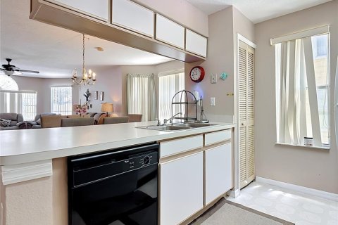 Condo in Kissimmee, Florida, 3 bedrooms  № 2103913 - photo 18