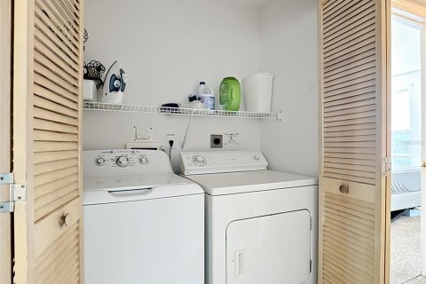 Condo in Kissimmee, Florida, 3 bedrooms  № 2103913 - photo 14