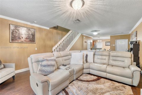 Touwnhouse à vendre à Tamarac, Floride: 3 chambres, 130.43 m2 № 2000161 - photo 8