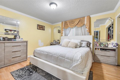 Touwnhouse à vendre à Tamarac, Floride: 3 chambres, 130.43 m2 № 2000161 - photo 18