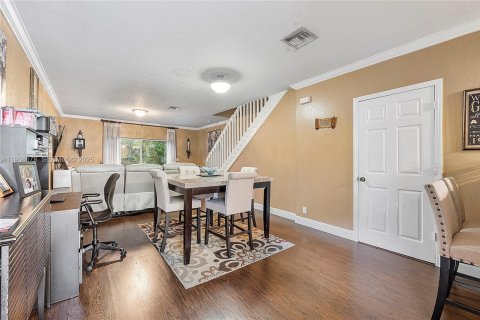 Touwnhouse à vendre à Tamarac, Floride: 3 chambres, 130.43 m2 № 2000161 - photo 16