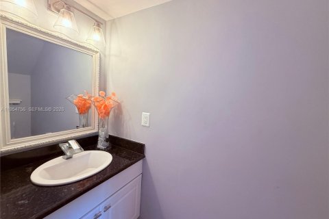 Touwnhouse à louer à Miami, Floride: 3 chambres, 158.12 m2 № 2009266 - photo 13