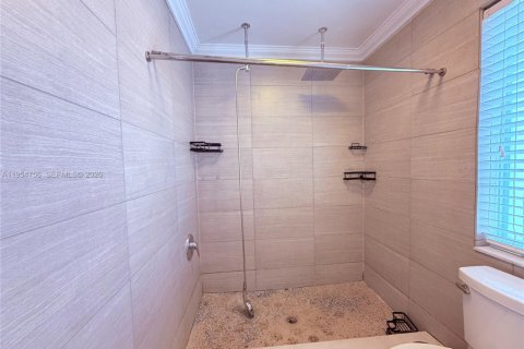 Touwnhouse à louer à Miami, Floride: 3 chambres, 158.12 m2 № 2009266 - photo 26